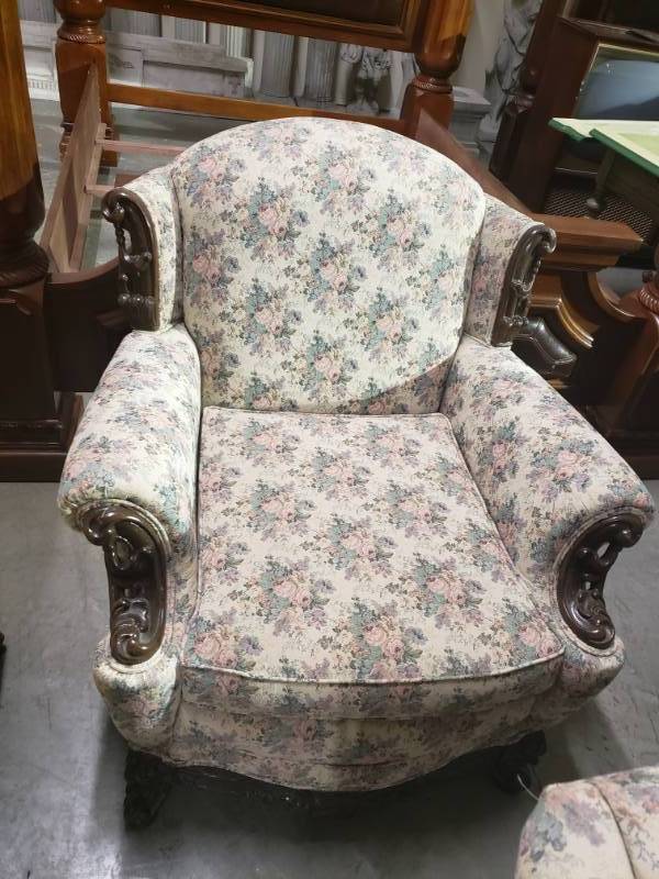 lot 7556 image: Vintage Floral Arm Chair Carved Arms