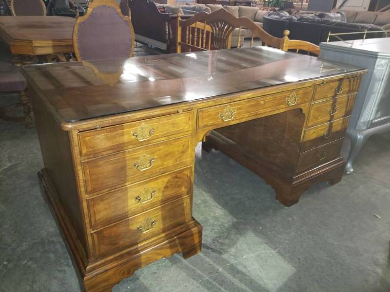 lot 7559 image: Baker Furniture Executive Librarian Desk