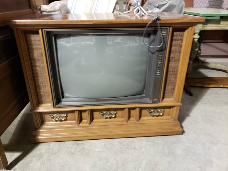 lot 7570 image: Zenith Television System 3