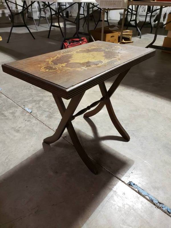 lot 7596 image: Vintage Tray Table