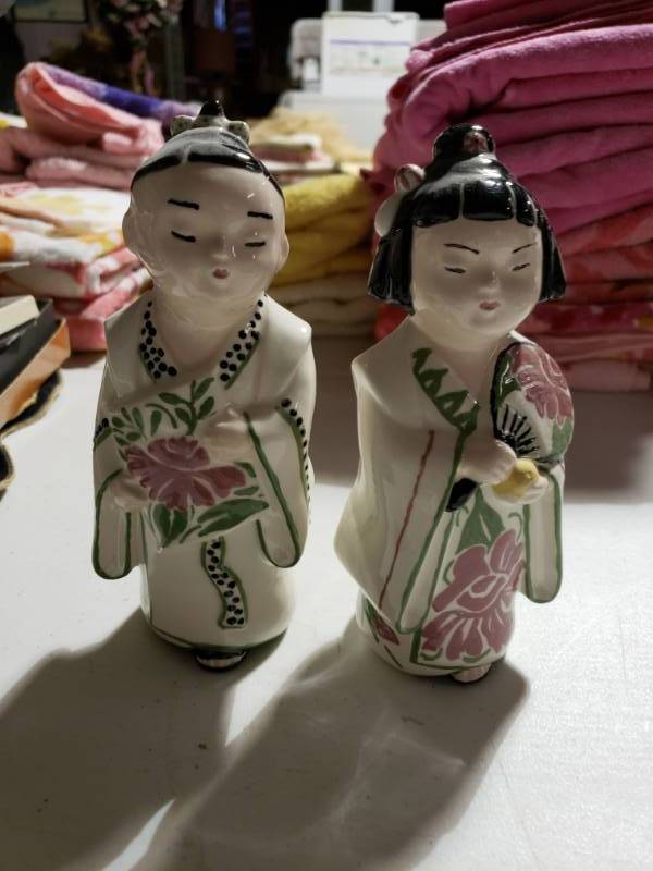 lot 7631 image: Hand Painted Oriental Boy and Girl Figurines