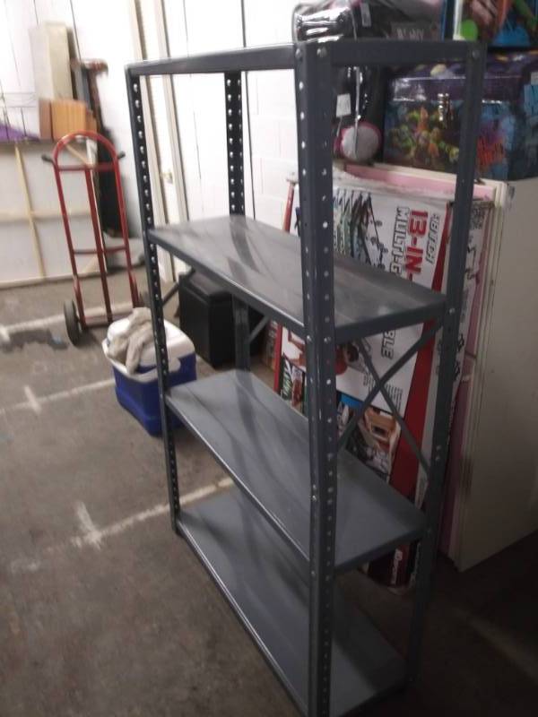 lot 1627 image: Metal Garage Shelving Unit