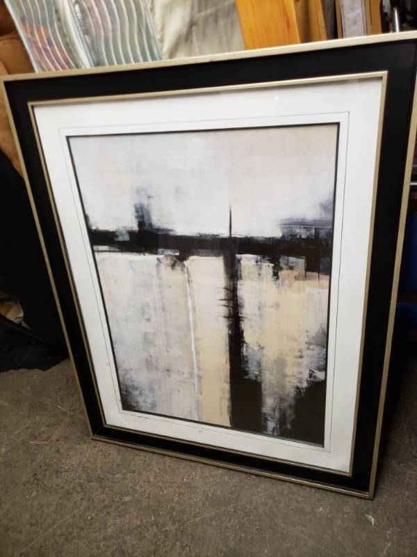 lot 1713 image: Nice Modern Wall Art. Measurements in Photos