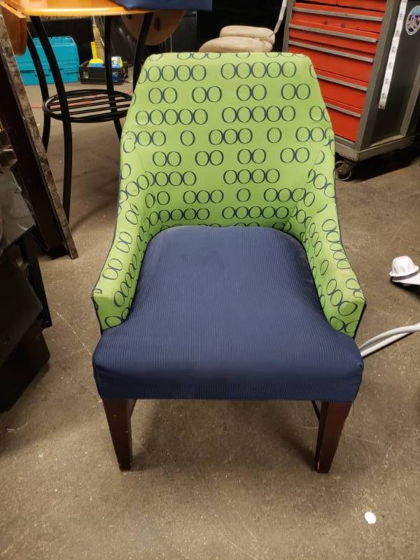 lot 1718 image: Nice Modern Green and Blue Accent Chair