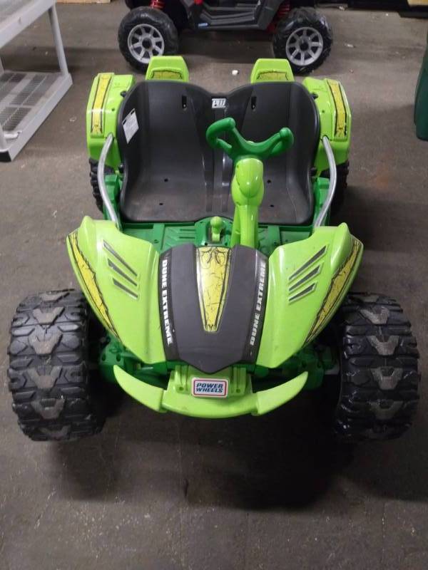 lot 1748 image: Power Wheels Dune Extreme