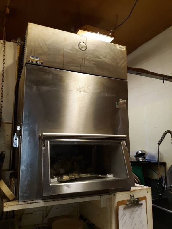 lot 9685 image: Silver King Salad Crisper