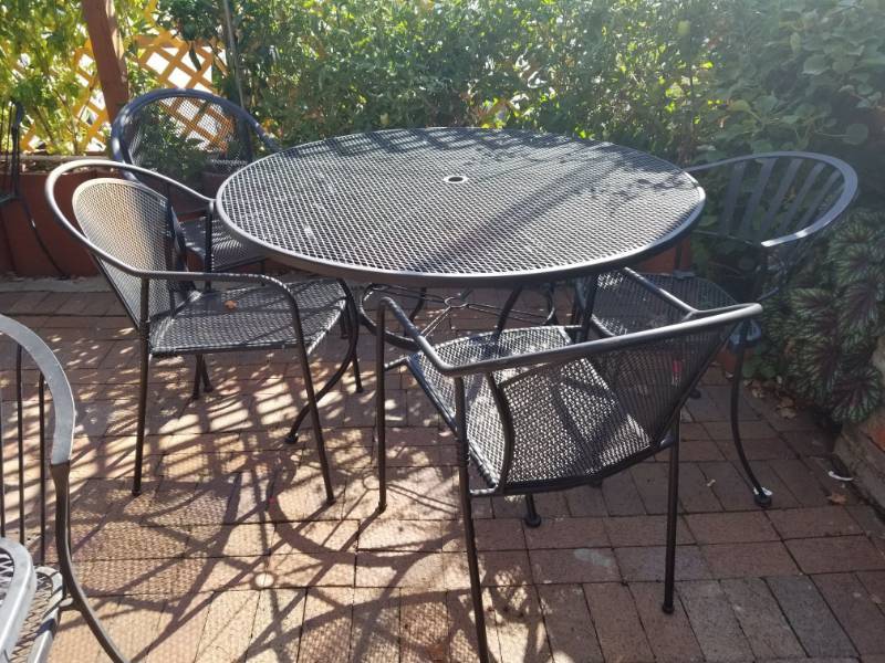 lot 9720 image: Outdoor Patio Table With 4 Chairs