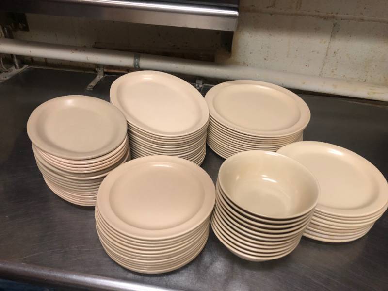 lot 9711 image: Assorted Dishes