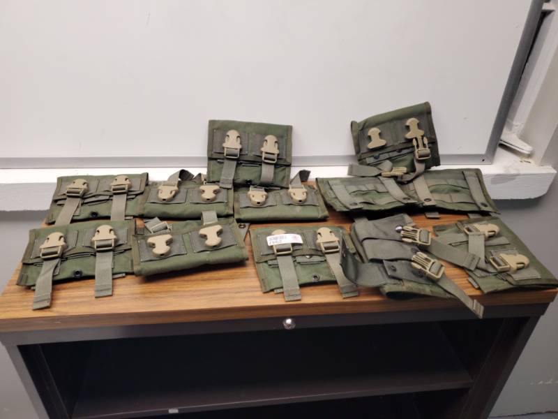lot 2947 image: Ammo Pouches- 12 NEW OD Green