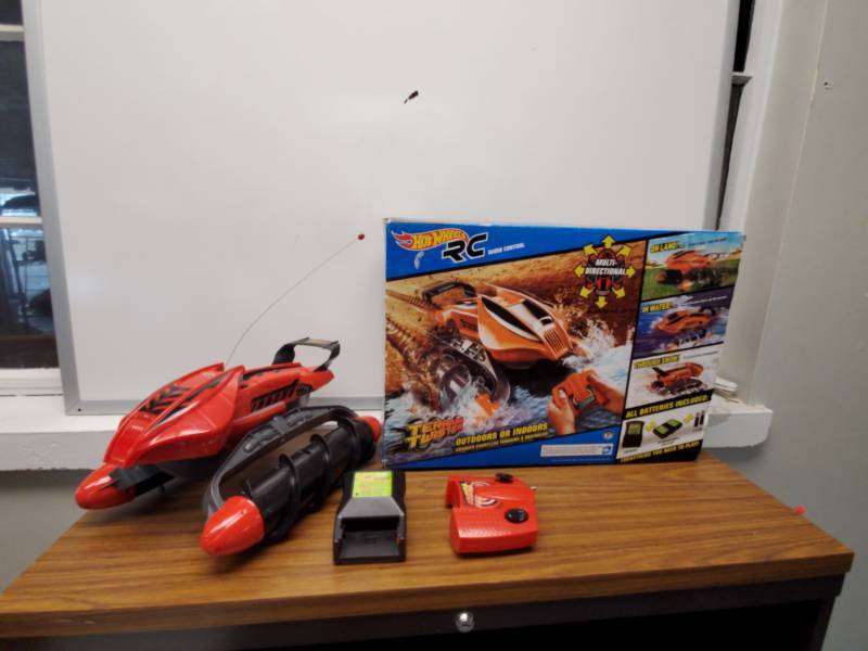 lot 2980 image: Tyco  Mattel RC Terrainiac All Terrain Twister-  AWESOME TOY