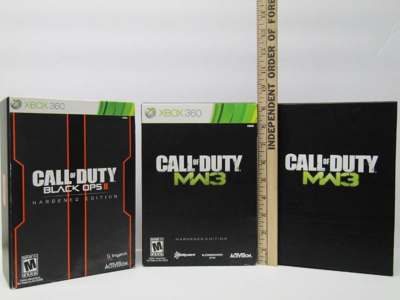 lot 2984 image: XBOX 360 Call To Duty Collectors Limited Edition Book Set Lot