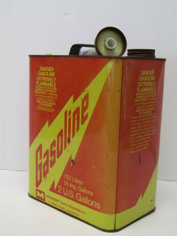 lot 3088 image: Decor or Use-  Old School Metal Gas Can