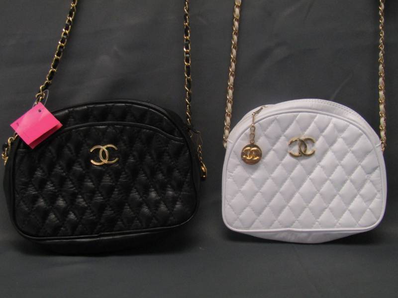 lot 3093 image: Small HandbagPurseClutch- 2  Balck and White   Appear Unused