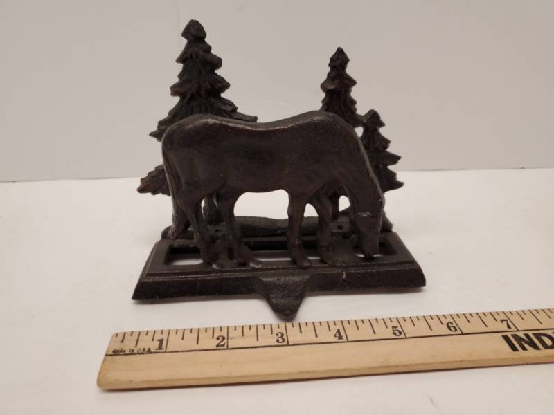 lot 2577 image: Metal Decor- Horse Pine Trees- Letter Holder or 
