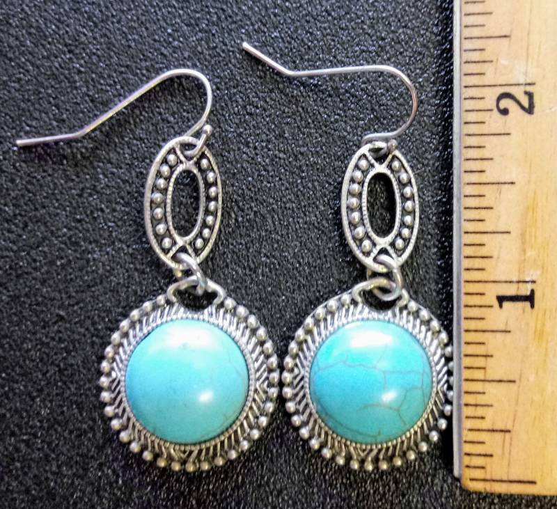 lot 30 image: Silver and Turquoise  Ear Rings Pierced