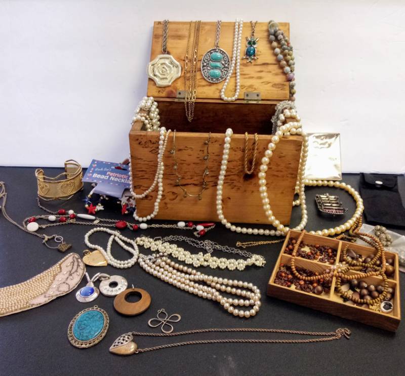 lot 32 image: Old Wood Box with Lots of Jewelry