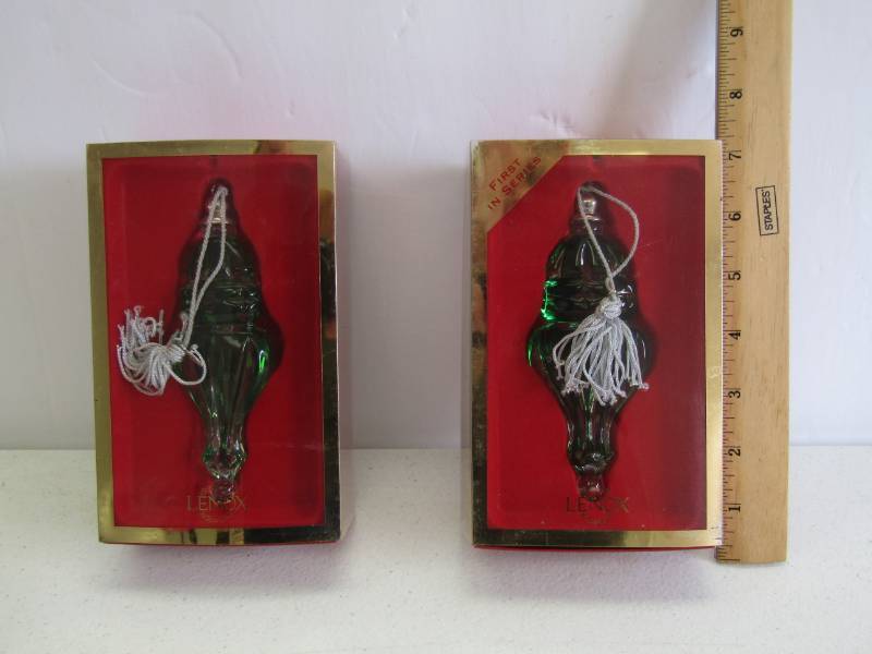 lot 3123 image: 2 Lenox Color Gems  Lead Crystal Teardrop Christmas Ornaments