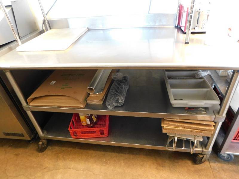 lot 3226 image: Eagle Stainless Steel Table