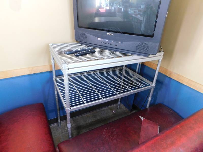 lot 3252 image: 3 Foot Metro Shelf