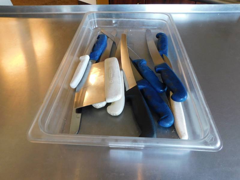 lot 3287 image: Lot of Knives