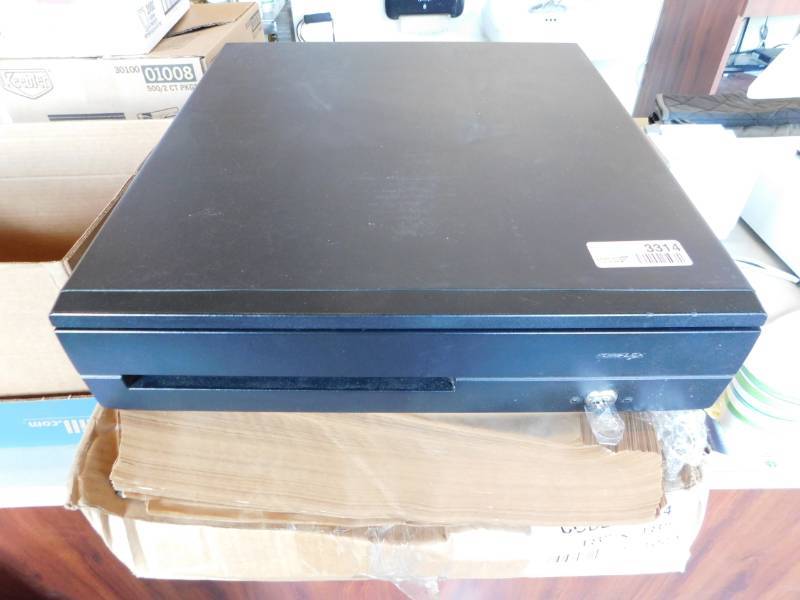 lot 3314 image: Cash Drawer