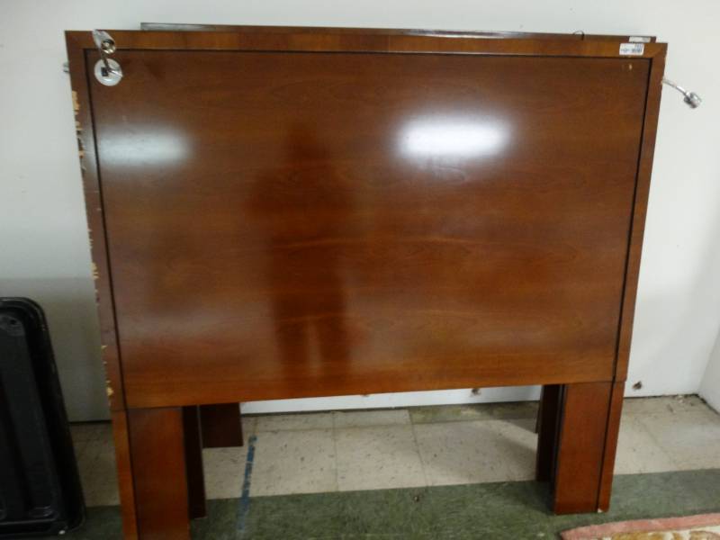 lot 7625 image: Wood headboard w light