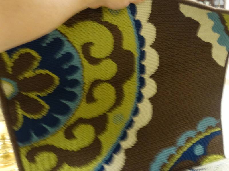 lot 7668 image: New rug
