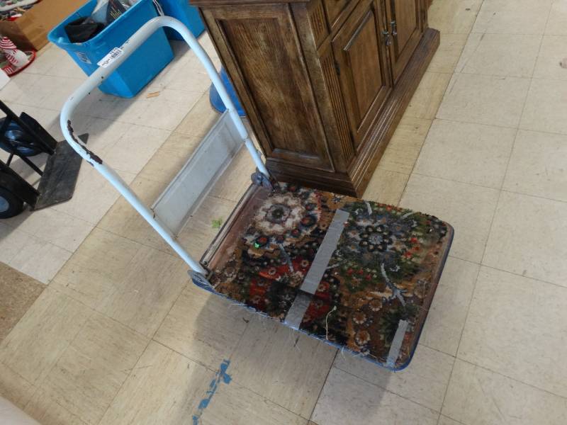 lot 7678 image: Folding platform cart