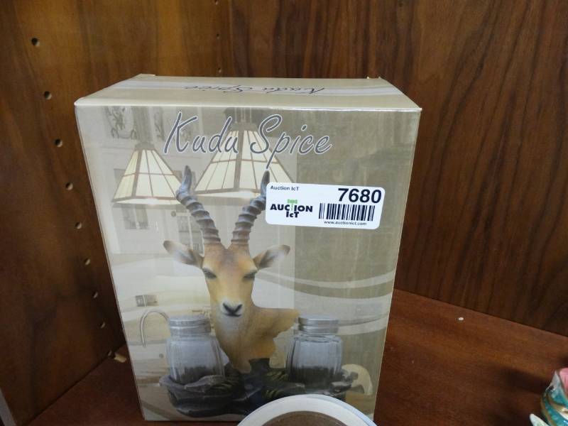 lot 7680 image: Kudu Spice set in box
