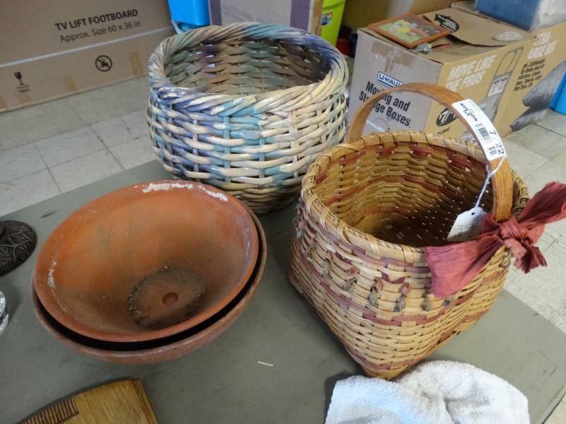lot 7722 image: Various baskets