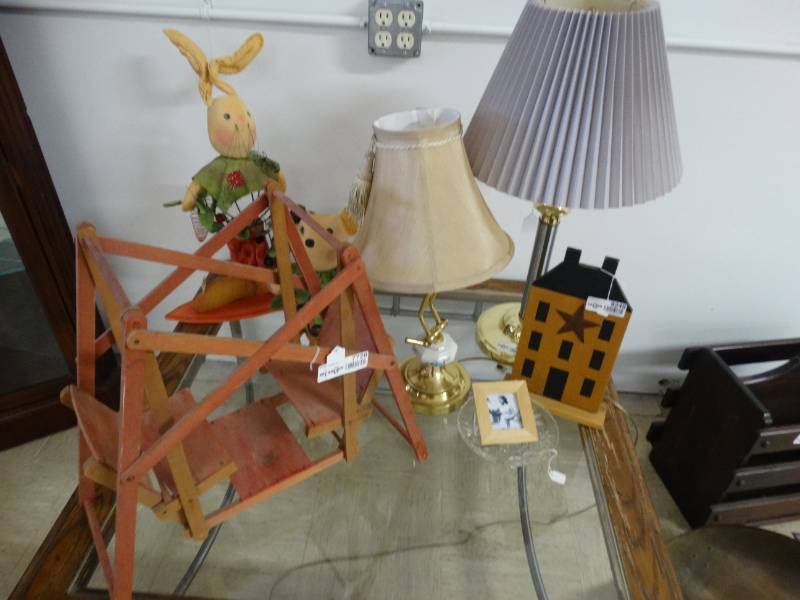 lot 7728 image: Lot of assorted decor items