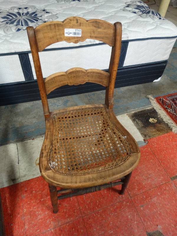 lot 7741 image: Wood chair