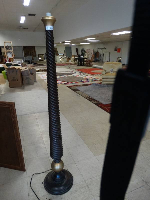 lot 7791 image: Tall Spiral Floor Lamp