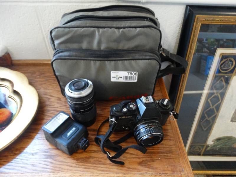 lot 7806 image: Sears Ks 500 Camera With Lens and Flash