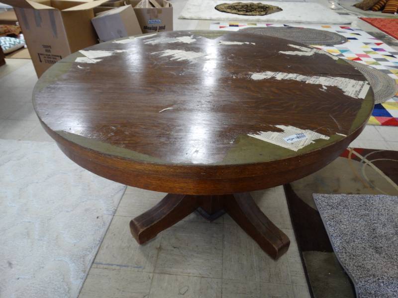lot 7858 image: Round Wooden Table