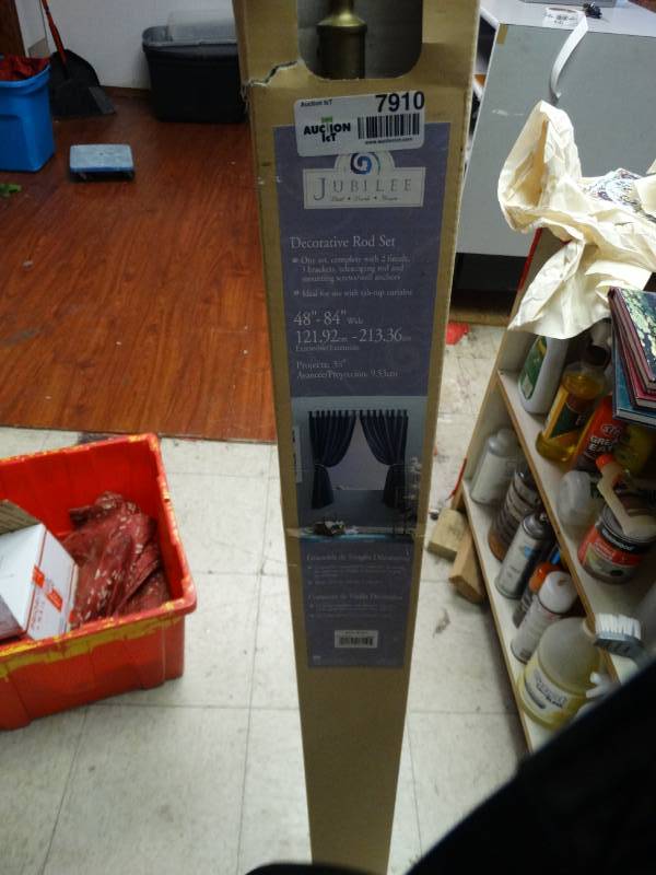 lot 7910 image: Curtain rod set in box