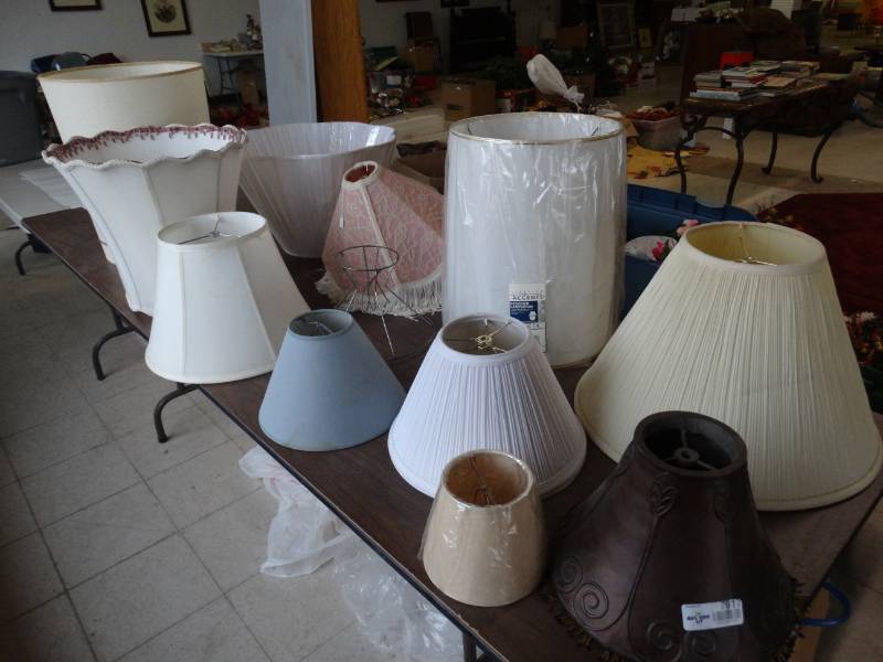 lot 7917 image: Lot of various lamp shades