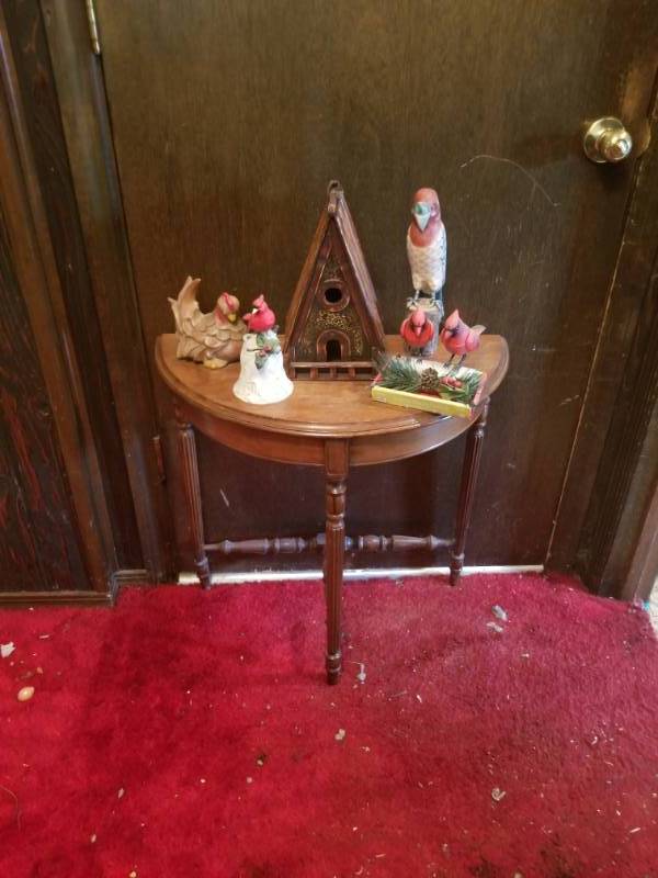 lot 16039 image: Crescent Table and Misc Collectibles