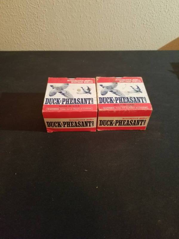 lot 16049 image: Winchester Western 12 Guage DuckPheasant Load 2 boxes