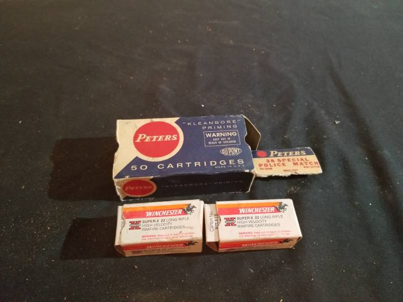 lot 16060 image: Peters 38 Special Police Match Winchester Super-X 22 LR Shells 2 boxes