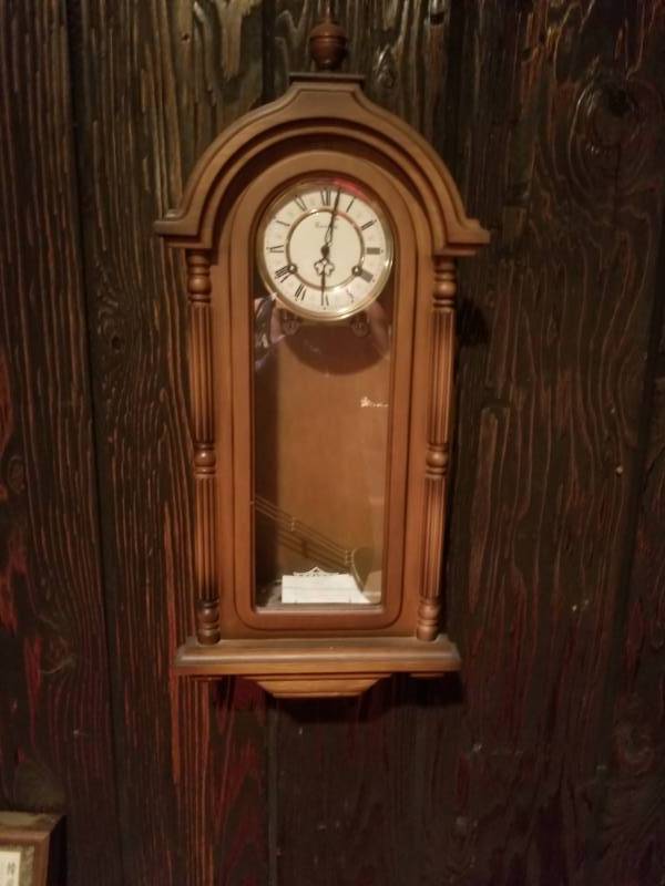 lot 16014 image: Montgomery Ward Co.Pendulum Clock in Wood Case