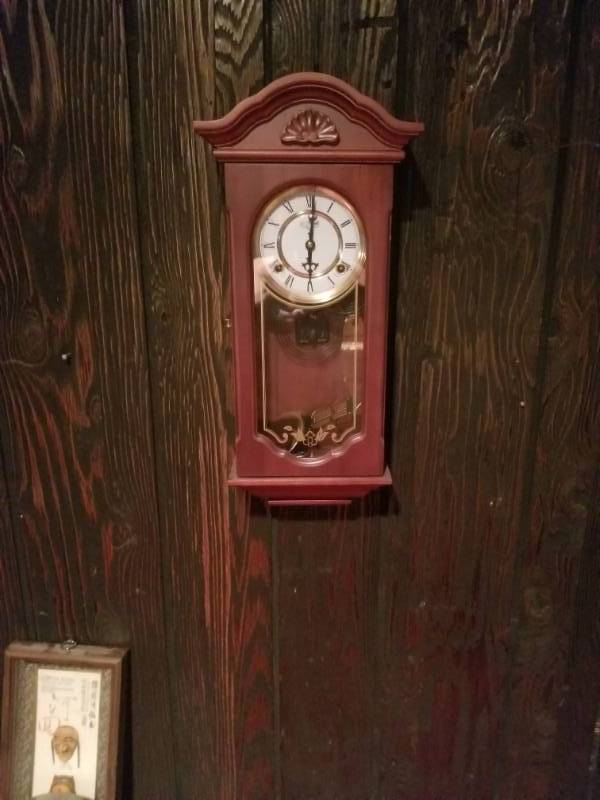 lot 16015 image: D&A Pendulum Clock in Cherry Wood Case w Key