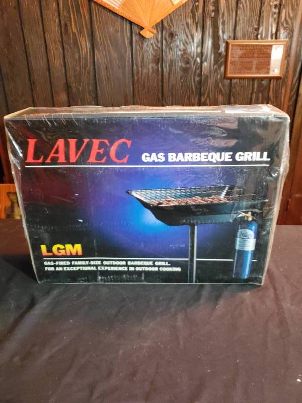 lot 16093 image: Lavec Gas BBQ Grill