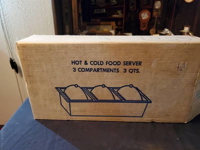 lot 16098 image: Hot & Cold Food Server 3 Compartments 3 Qts