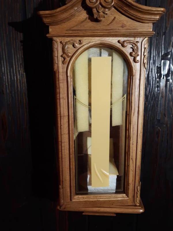 lot 16109 image: Oak Wood Cabinet, Chiming, Pendulum Clock