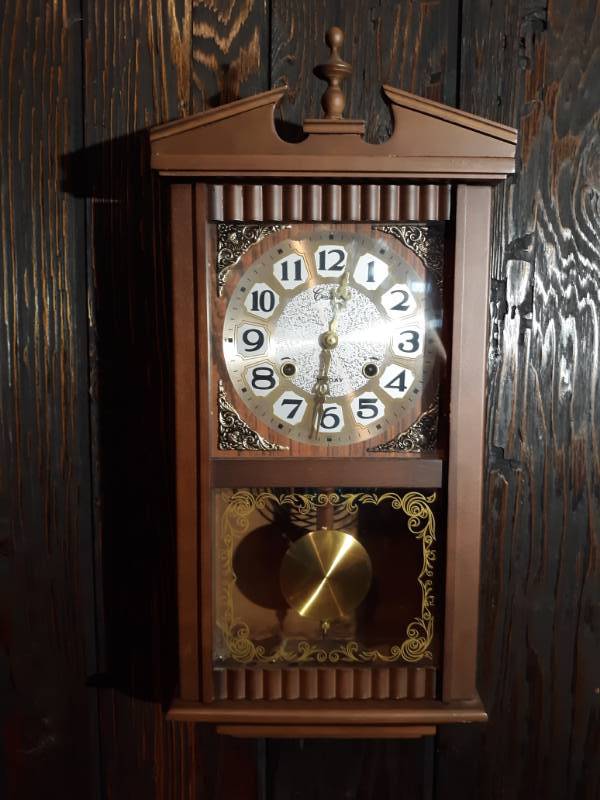 lot 16106 image: Centurion 35 day Wood Case Pendulum Clock Chiming w Key