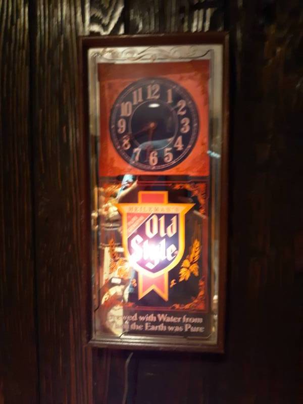 lot 16154 image: Lighted Old Style Beer Wall Clock