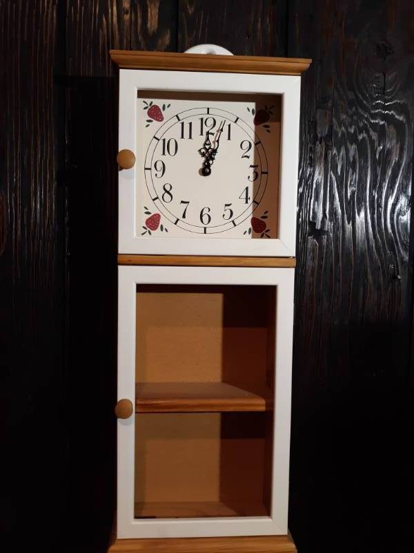 lot 16158 image: Strawberry Wall Mount Clock w Shelves