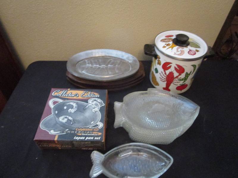 lot 16128 image: Steak Plates, Fish Plates, Lobster Pot, Tapas Pan Set
