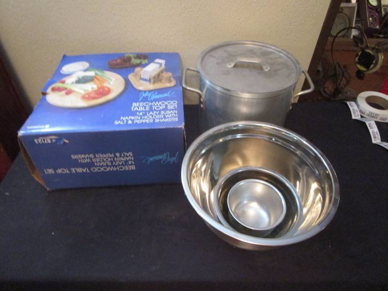 lot 16132 image: Beechwood Table Top Set, SS Bowls Set, Stock Pot w Lid